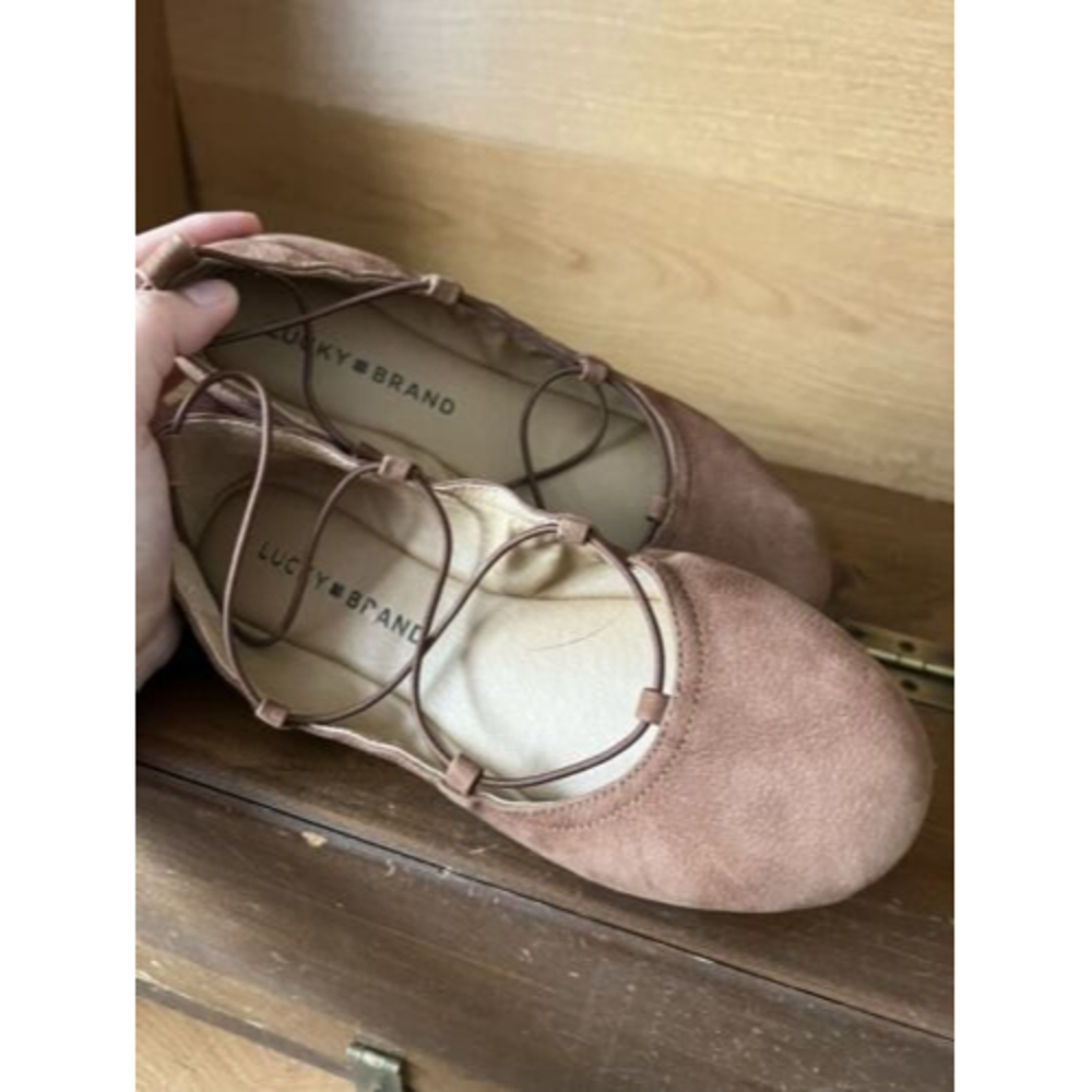 Lucky Brand 6M Tan Beige Suede Ballet Slippers Boho Gorgeous Flats Shoes